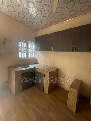 3bdrm Bungalow in Bn Estate, Old Ashomang for rent