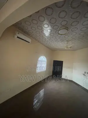 3bdrm Bungalow in Bn Estate, Old Ashomang for rent