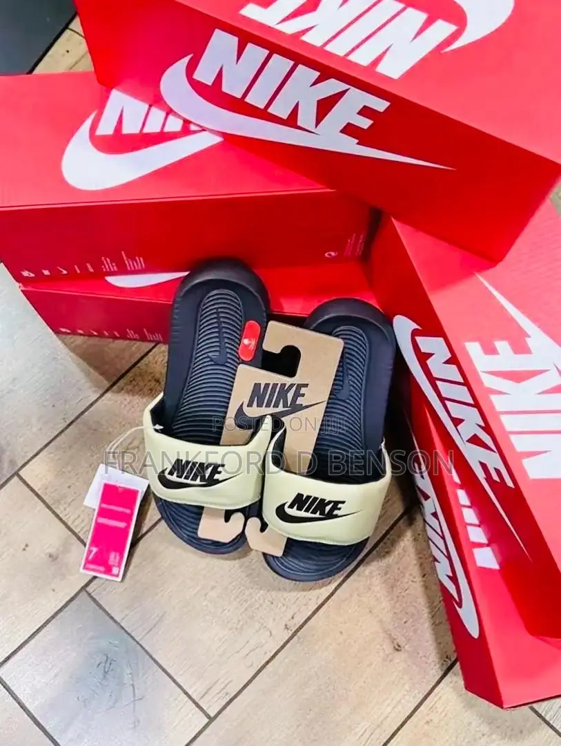 Nike SB Slides