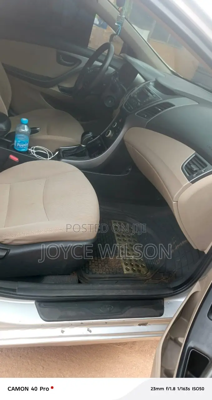 Hyundai Elantra Value Edition Sedan FWD (1.8L 4cyl 6A) 2016 Silver