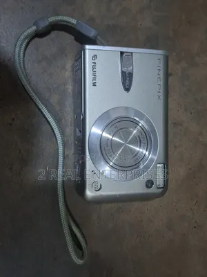 Fujifilm FinePix F30 6.3MP Digital Camera