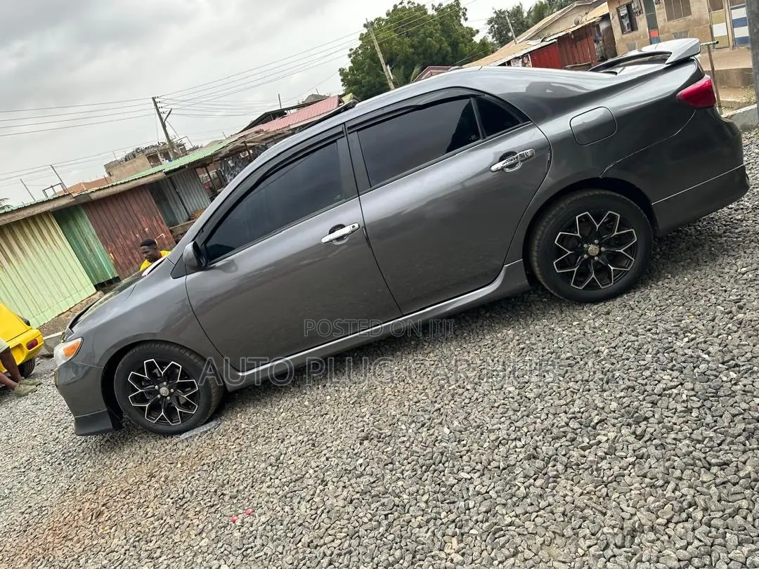 Toyota Corolla 2013 Gray