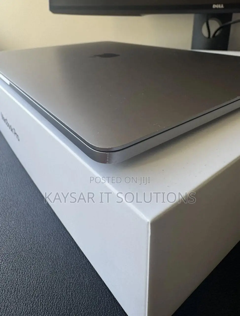 Laptop Apple MacBook Pro 16GB Intel Core i5 SSD 512GB