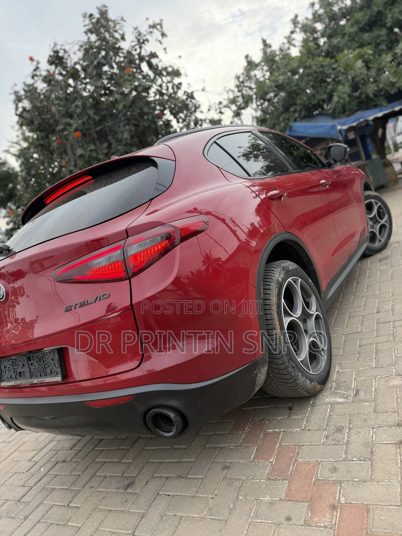 Car 2021 Red