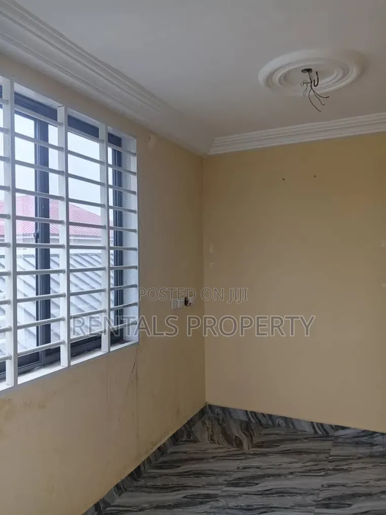 1bdrm Block of Flats in Oyarifa Mall Area for rent