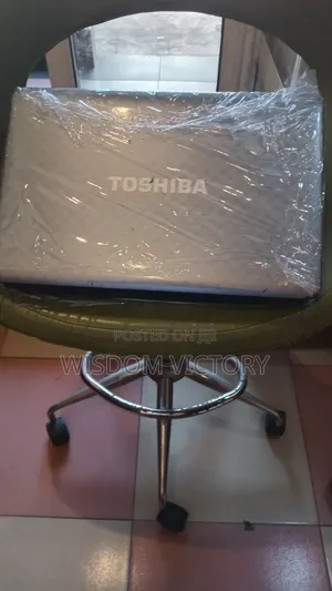 New Laptop Toshiba dynaEdge DC-100 6GB Intel HDD 250GB