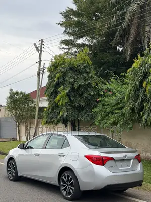 Toyota Corolla 2019 Silver