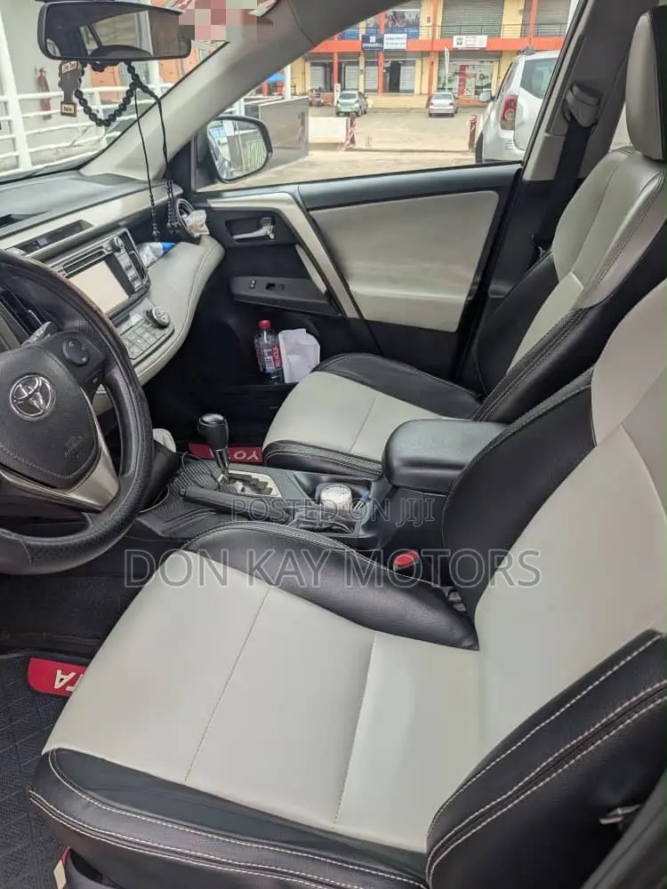 Toyota RAV4 2015 Gray