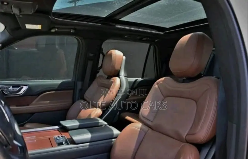 Lincoln Navigator L 2023 White