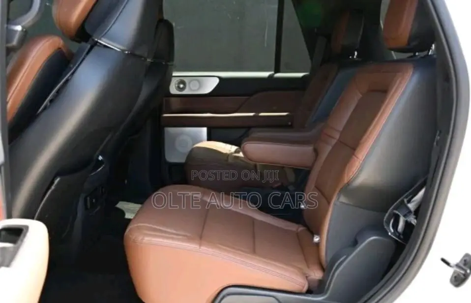 Lincoln Navigator L 2023 White