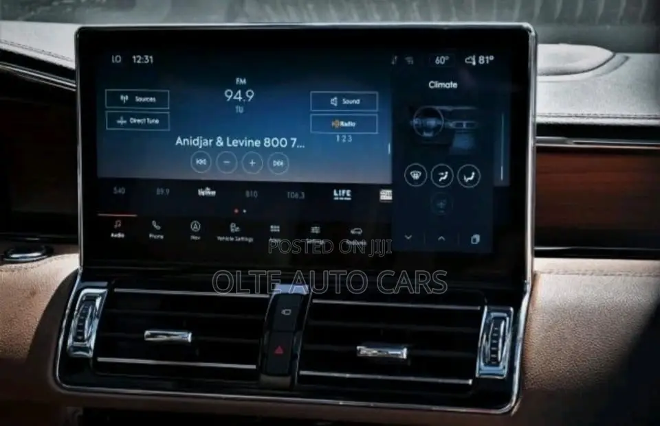 Lincoln Navigator L 2023 White
