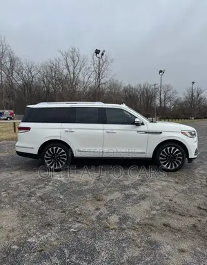 Lincoln Navigator L 2023 White