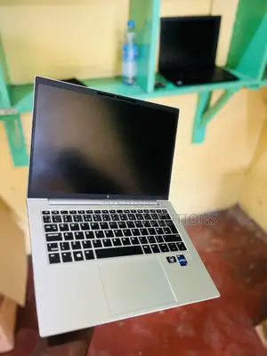 Laptop HP EliteBook 840 G9 16GB Intel Core i5 SSD 256GB