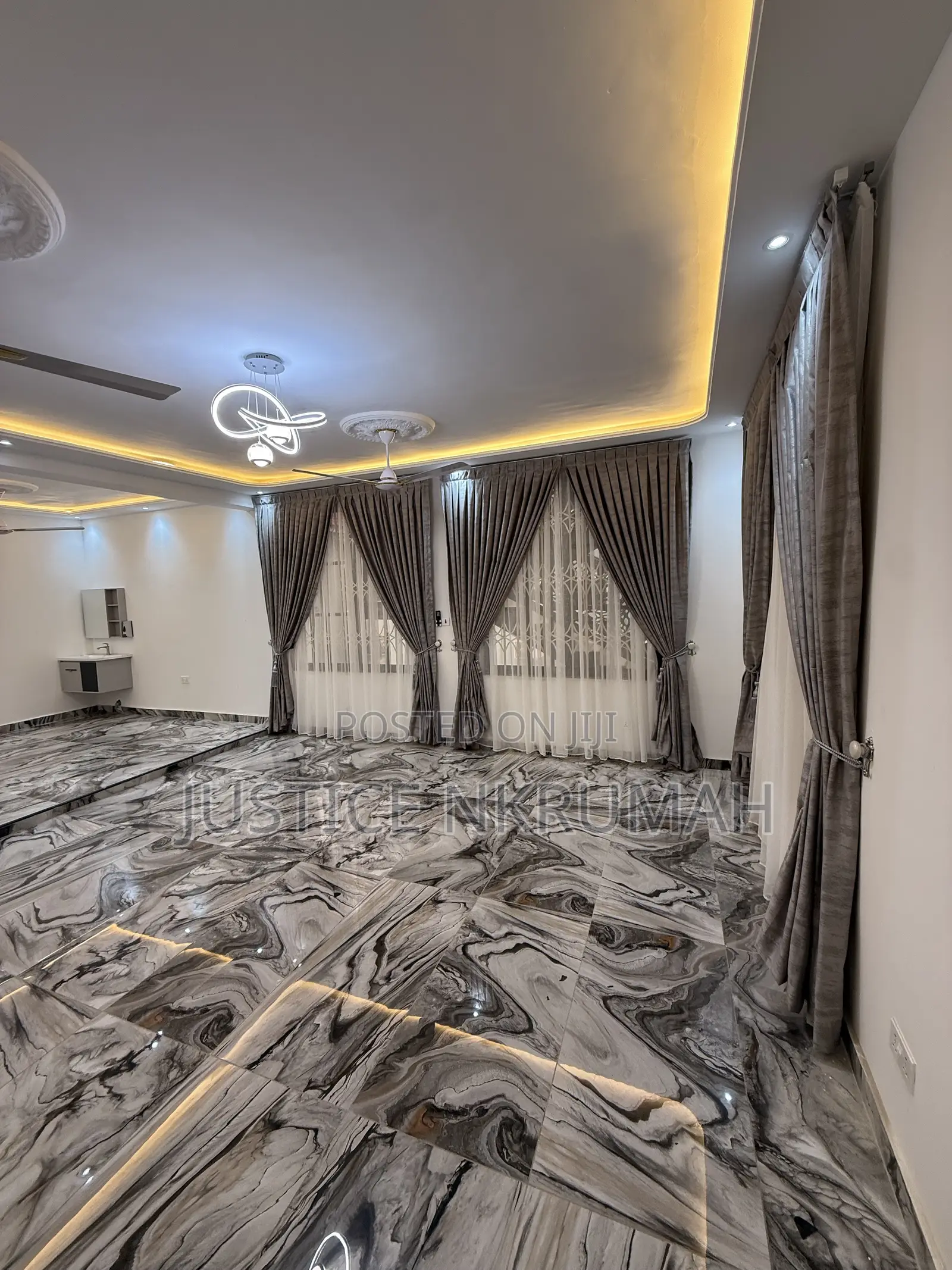 2bdrm Apartment in Mr. Justice Estate, West Hills Mall Area for rent