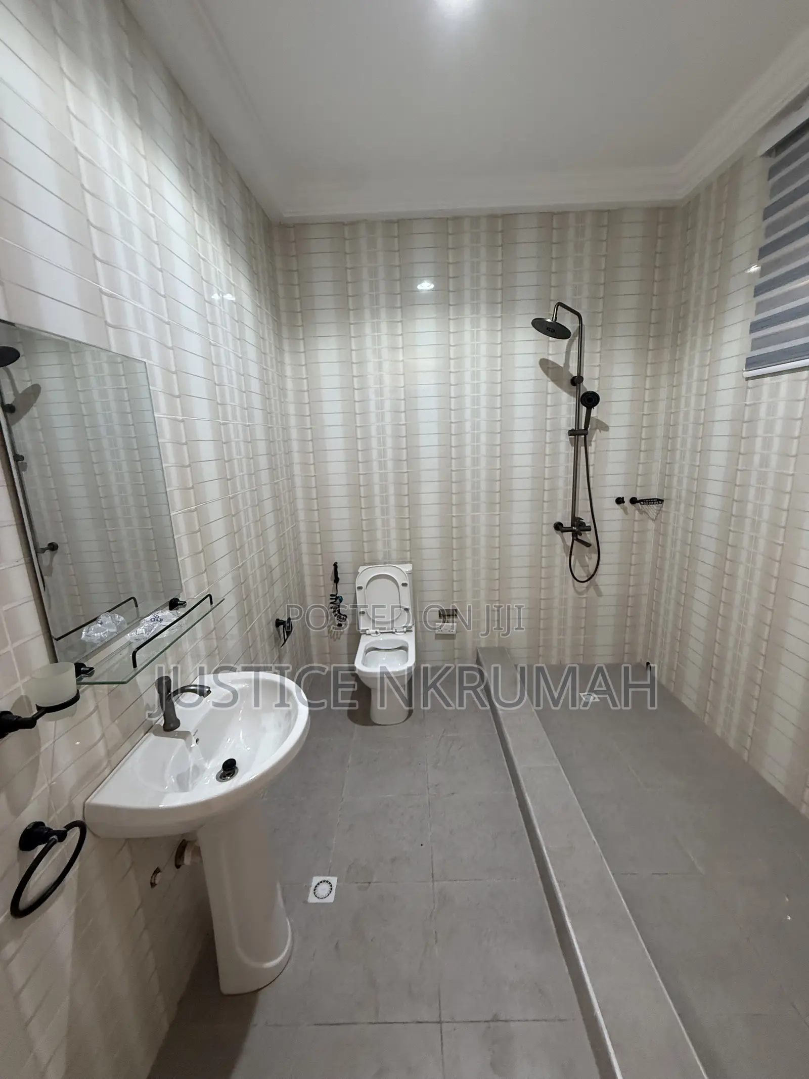 2bdrm Apartment in Mr. Justice Estate, West Hills Mall Area for rent