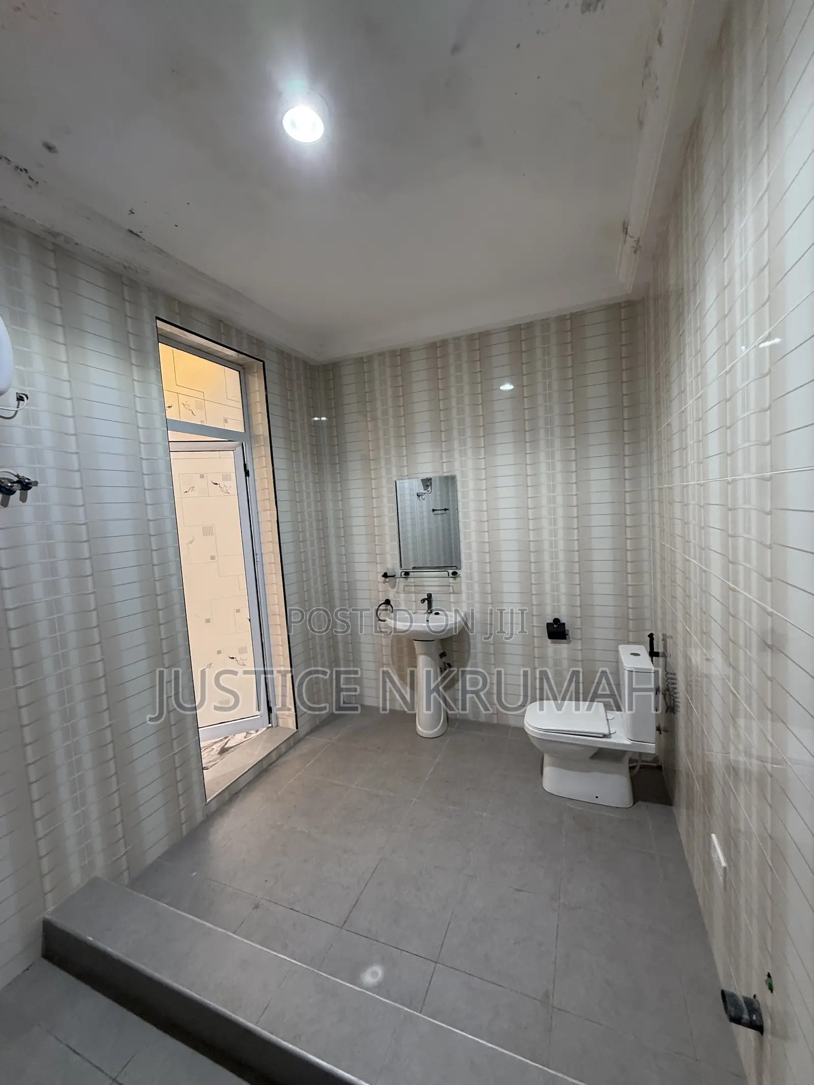 2bdrm Apartment in Mr. Justice Estate, West Hills Mall Area for rent
