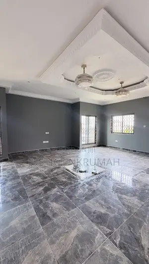 6bdrm Apartment in Mr. Justice Estate, Bortiano for rent