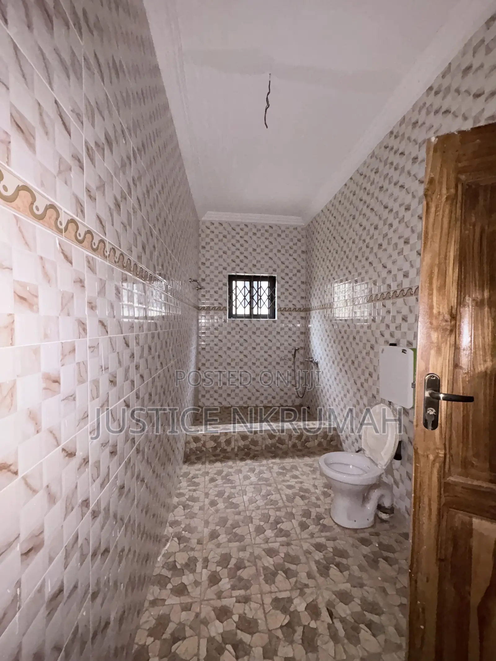 6bdrm Apartment in Mr. Justice Estate, Bortiano for rent