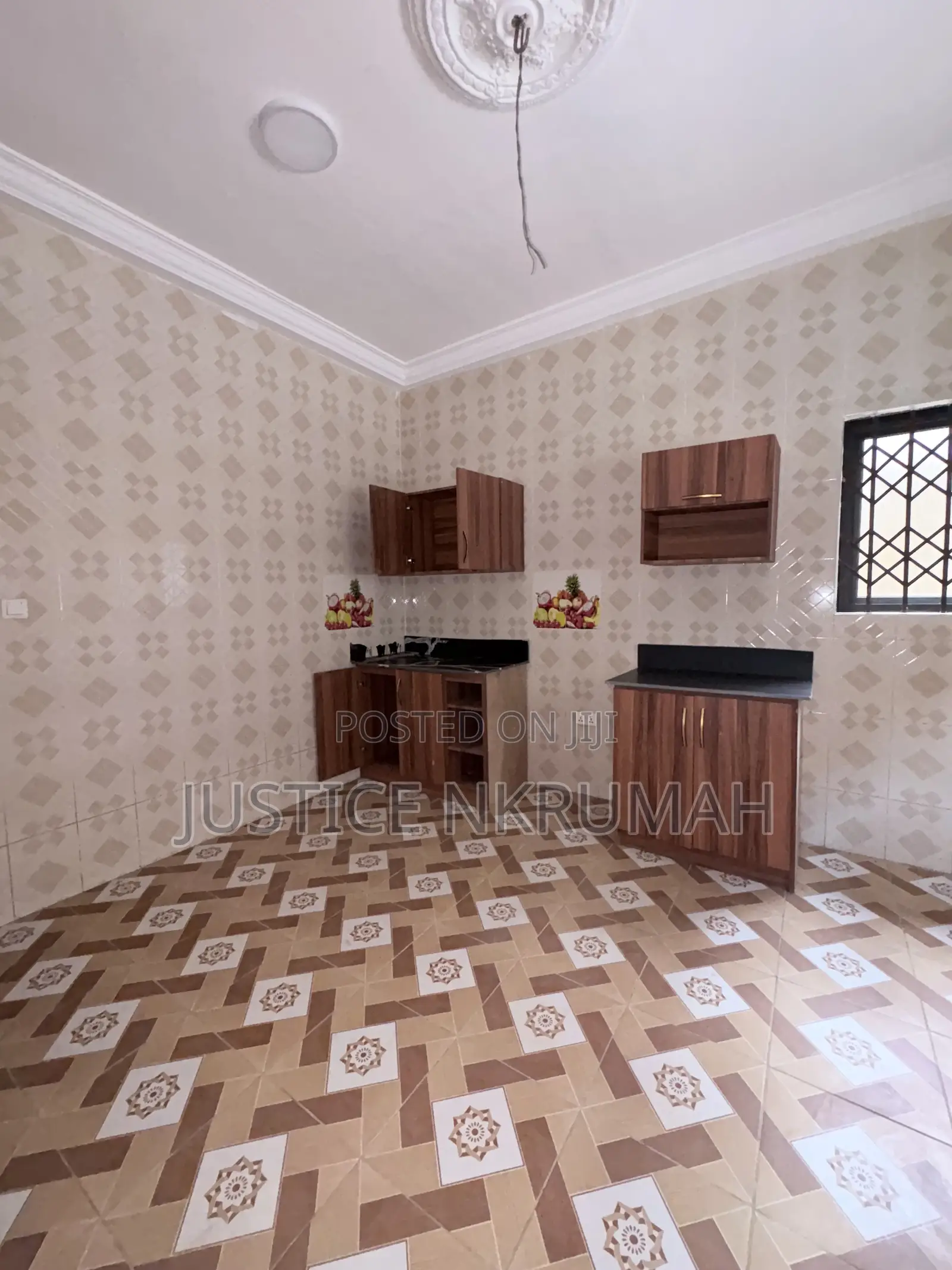 6bdrm Apartment in Mr. Justice Estate, Bortiano for rent
