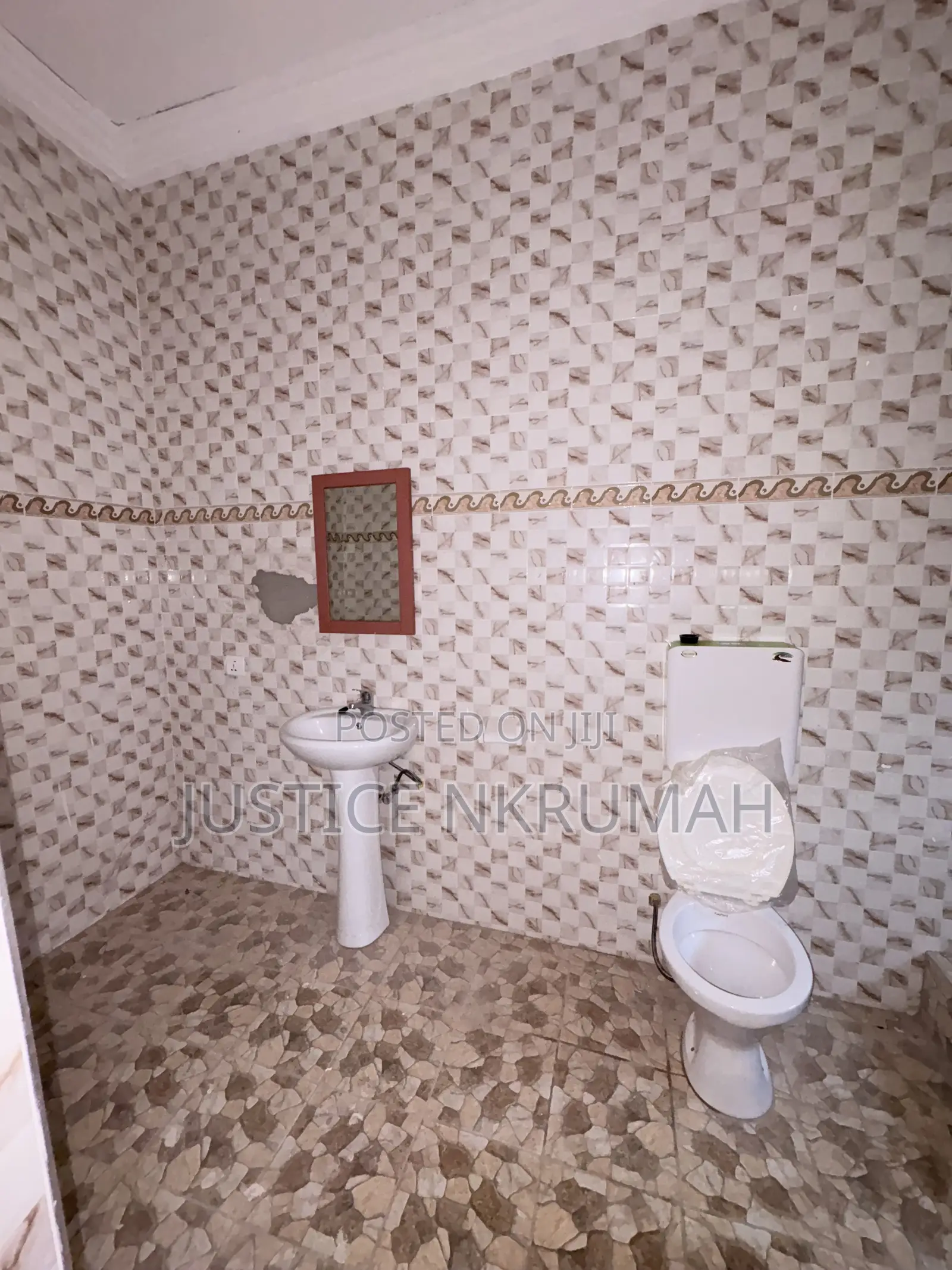 6bdrm Apartment in Mr. Justice Estate, Bortiano for rent