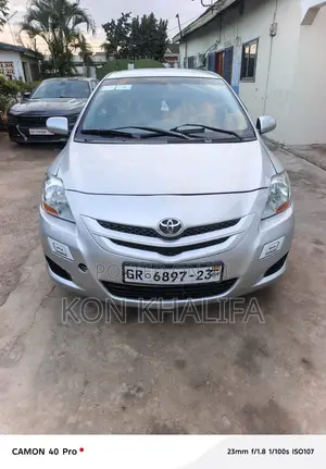 Toyota Belta 2012 Silver