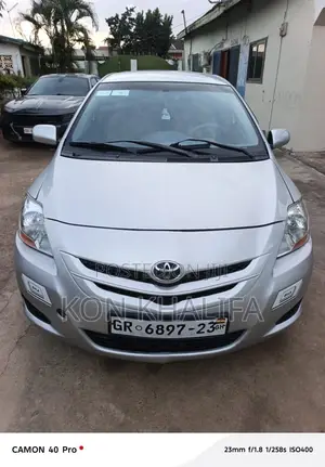 Toyota Belta 2012 Silver
