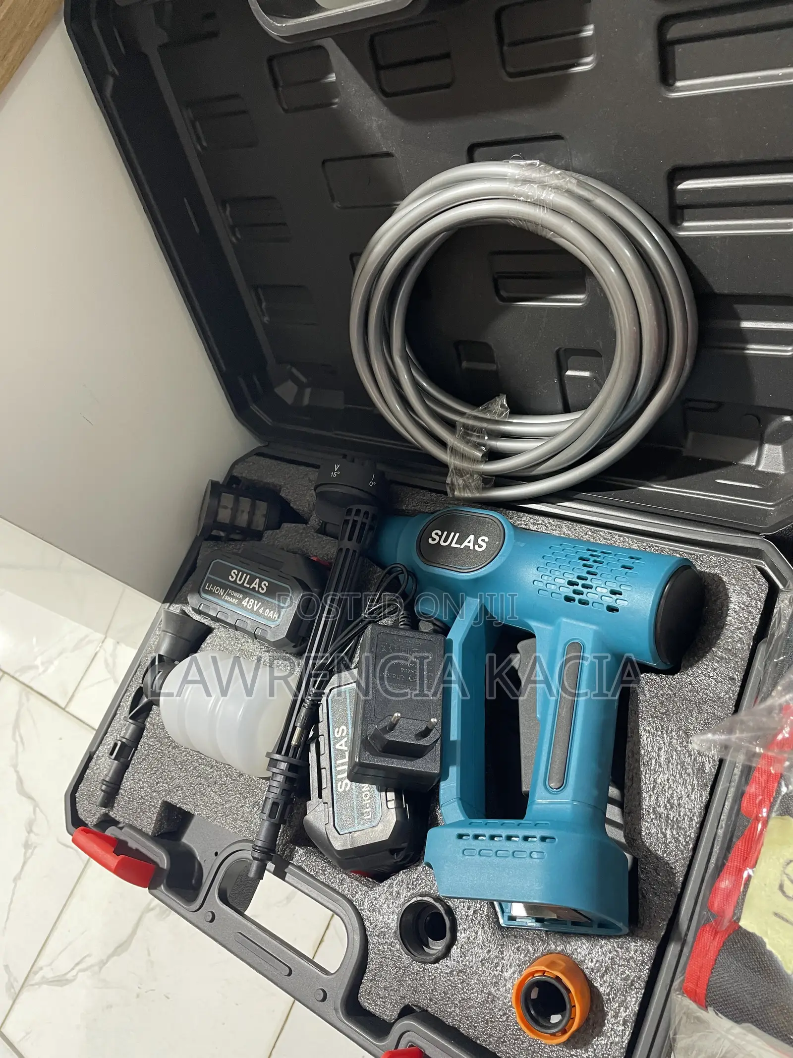 Cordless Pressure Washer