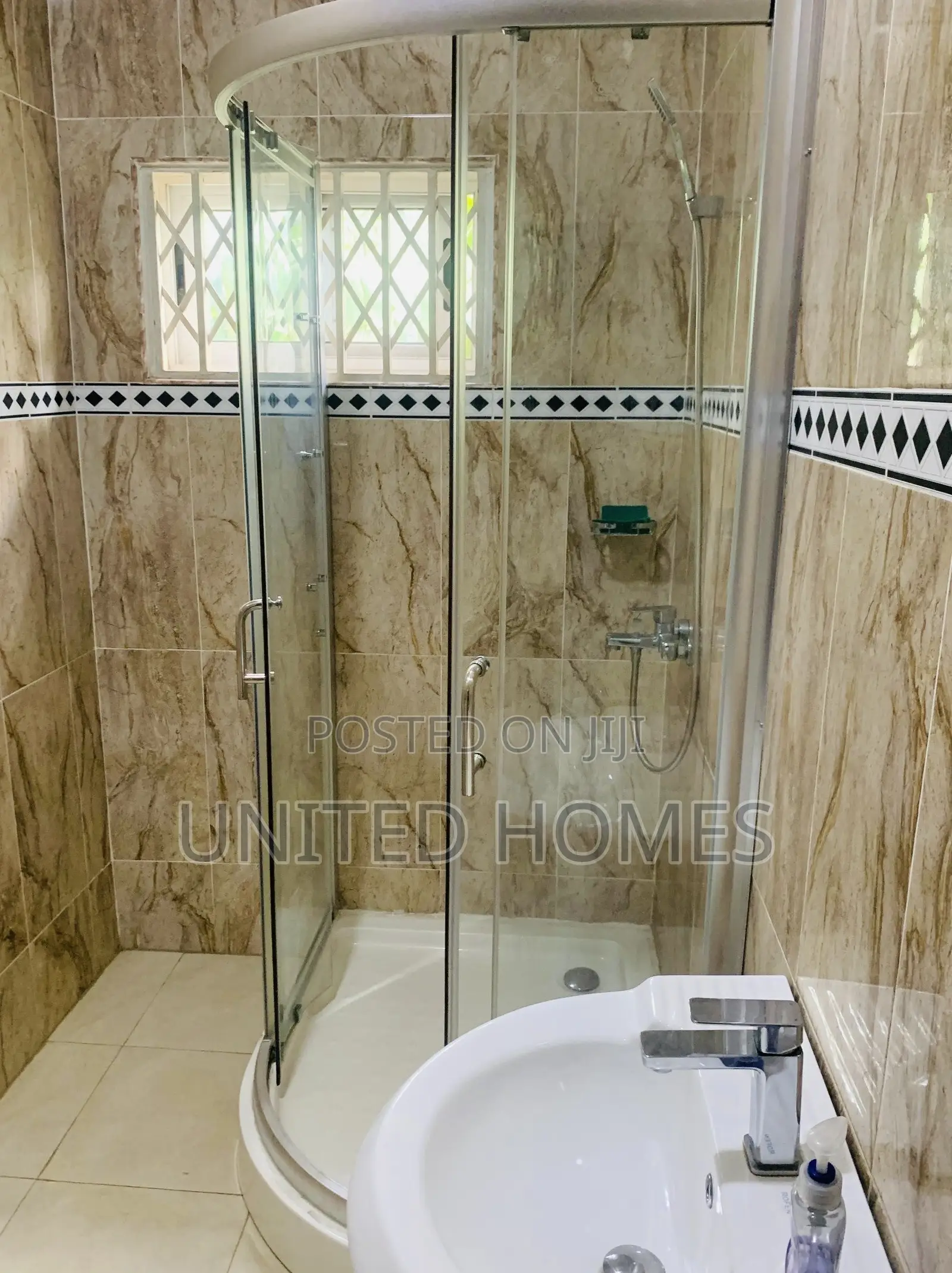 Furnished 7bdrm House in Adjiriganor for rent