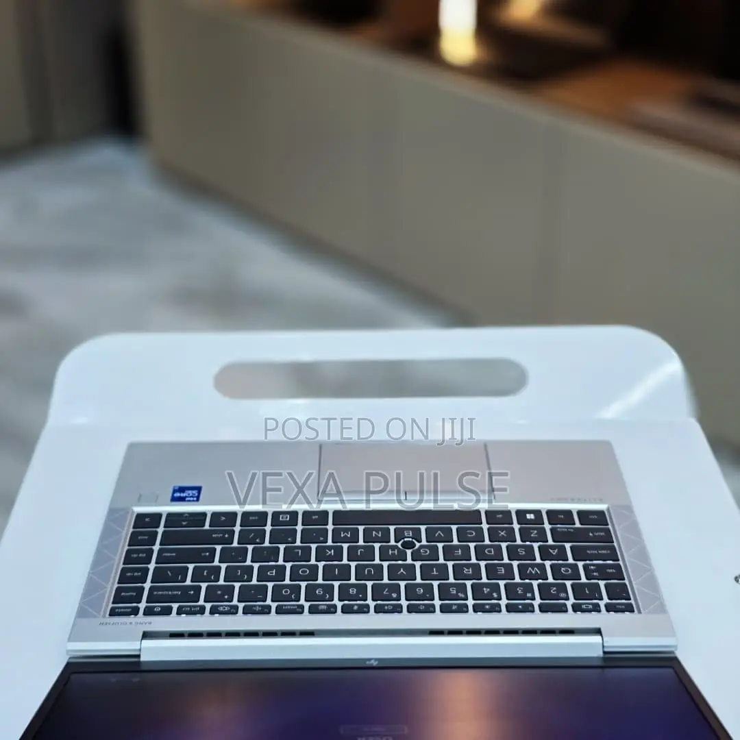 Laptop HP EliteBook 840 G8 16GB Intel Core i7 SSD 256GB