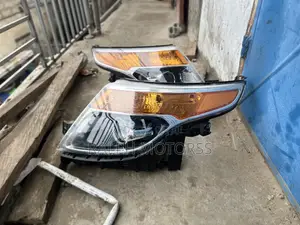 Ford Explorer 2012 -2015 Headlight Pair