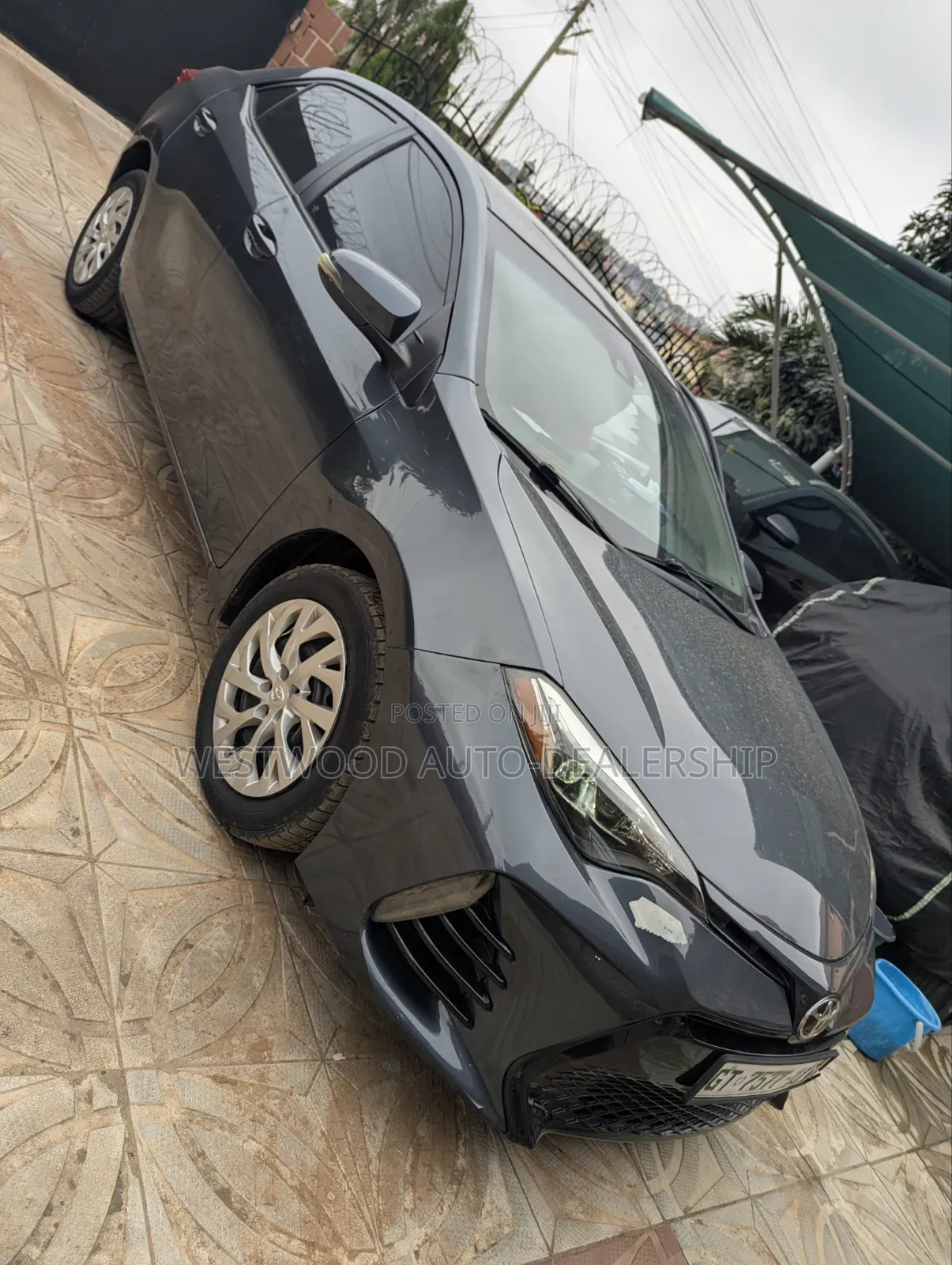 Toyota Corolla LE 4dr Sedan (1.8L 4cyl CVT) 2017 Gray