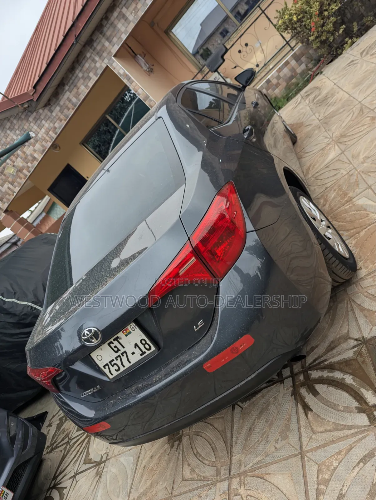 Toyota Corolla LE 4dr Sedan (1.8L 4cyl CVT) 2017 Gray