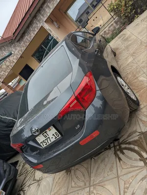 Toyota Corolla LE 4dr Sedan (1.8L 4cyl CVT) 2017 Gray