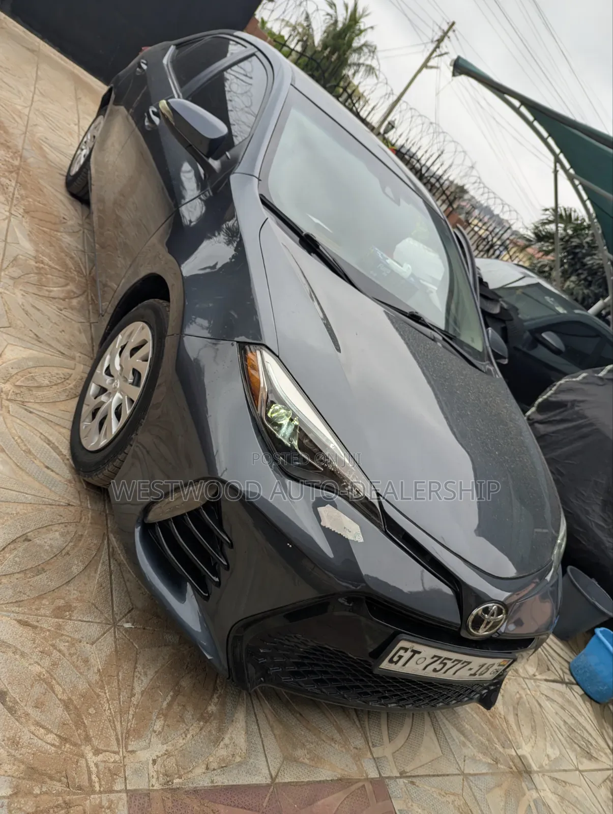 Toyota Corolla LE 4dr Sedan (1.8L 4cyl CVT) 2017 Gray