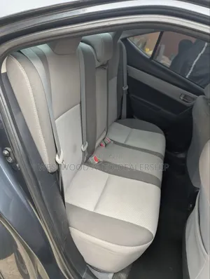 Toyota Corolla LE 4dr Sedan (1.8L 4cyl CVT) 2017 Gray