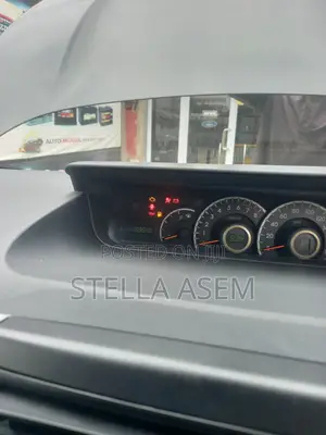 Toyota Voxy 2013 Gray