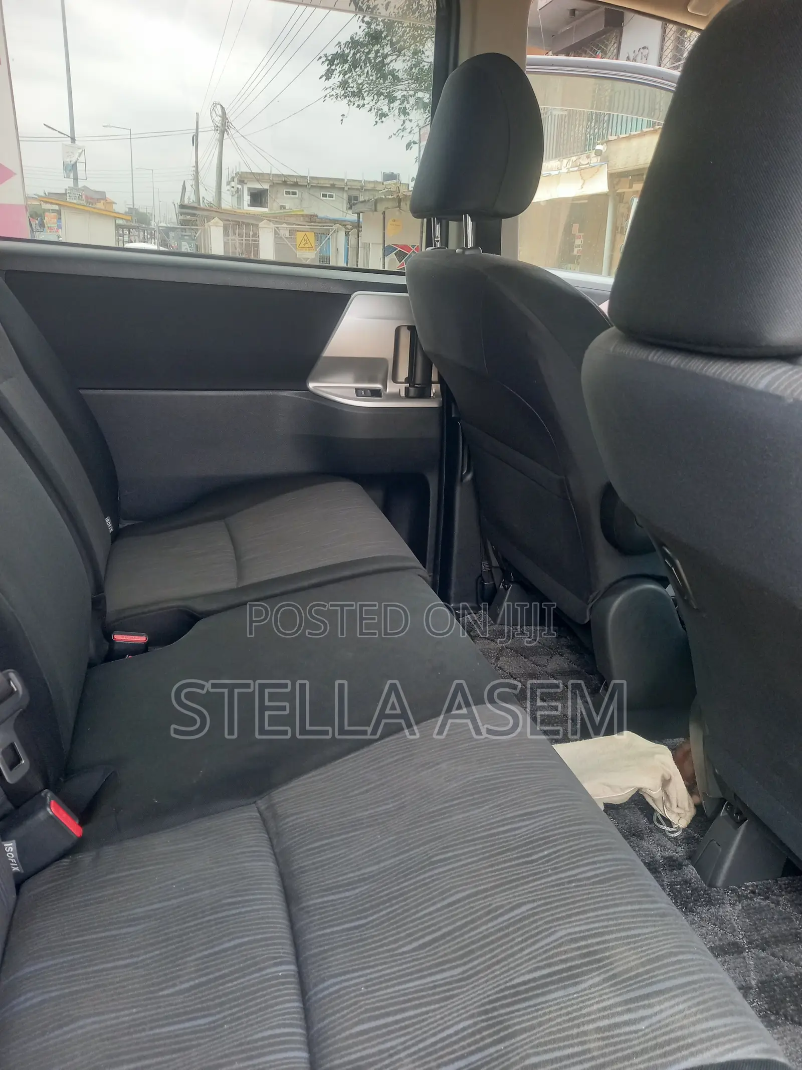 Toyota Voxy 2013 Gray