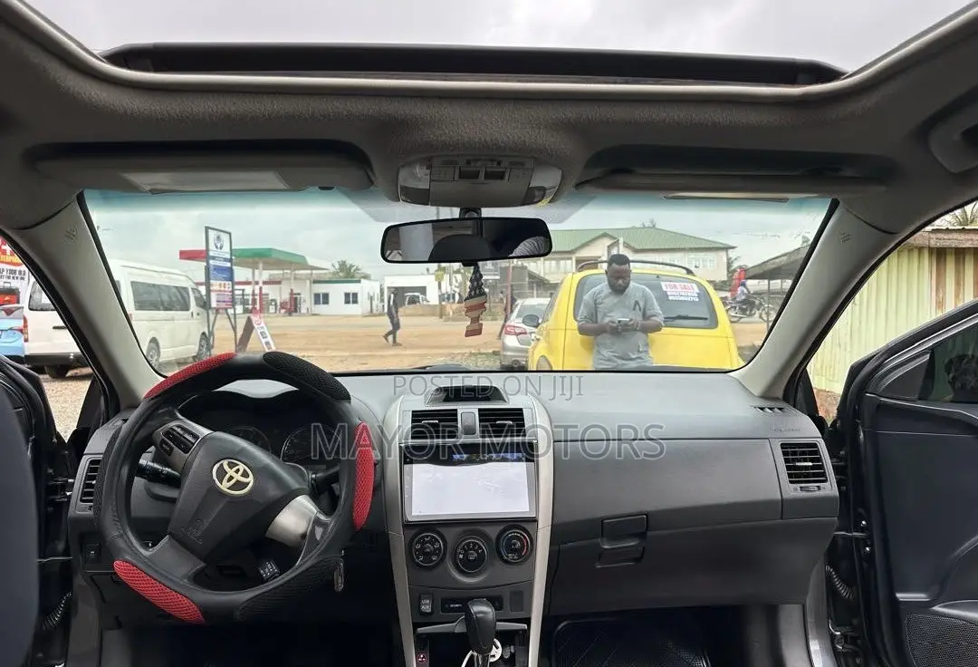 Toyota Corolla S 4dr Sedan (1.8L 4cyl 4A) 2013 Gray