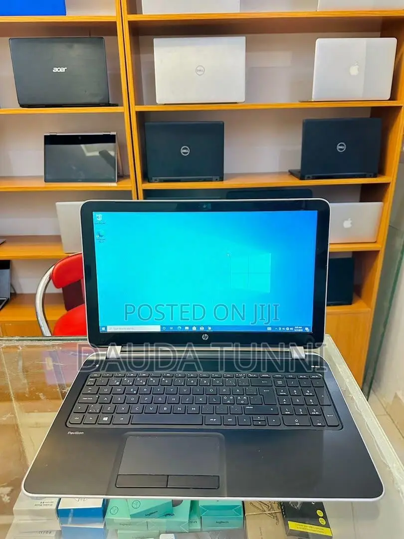 New Laptop HP Pavilion 15 8GB Intel Core i5 HDD 1T
