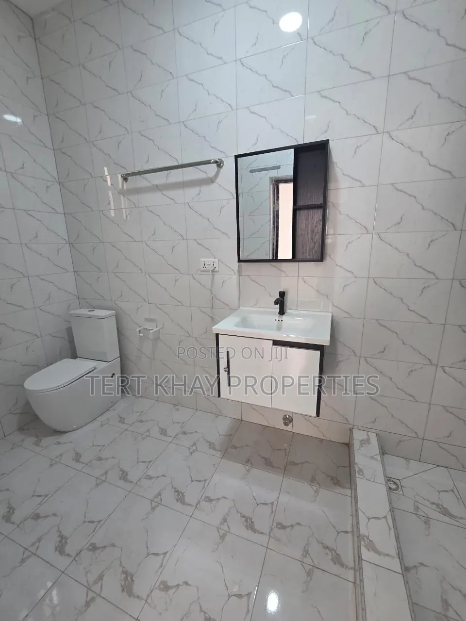 3bdrm House in Adade, New Market for sale