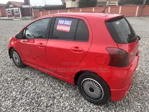 Toyota Vitz 1.5 FWD 3dr 2010 Silver