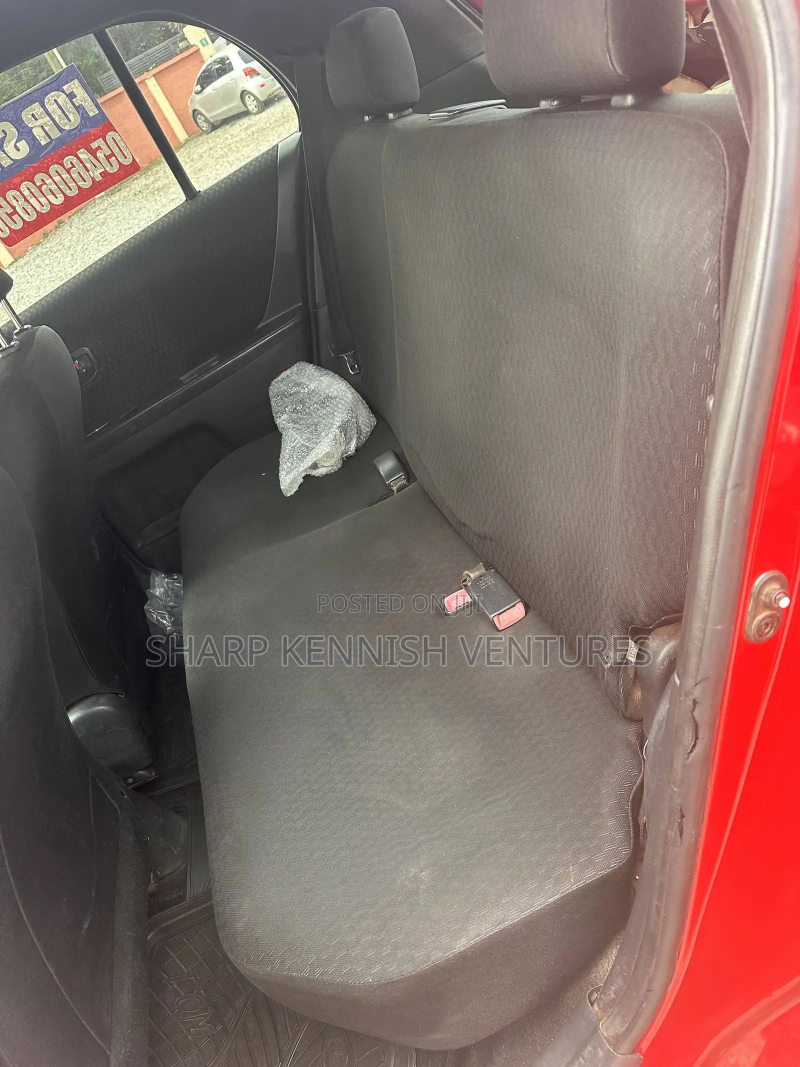Toyota Vitz 1.5 FWD 3dr 2010 Silver