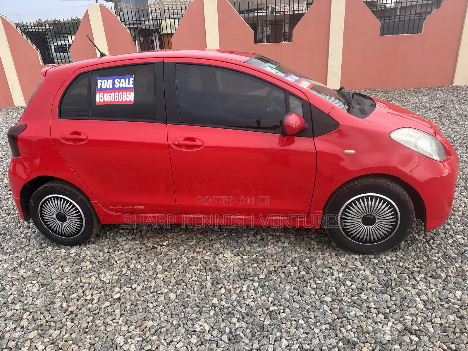 Toyota Vitz 1.5 FWD 3dr 2010 Silver