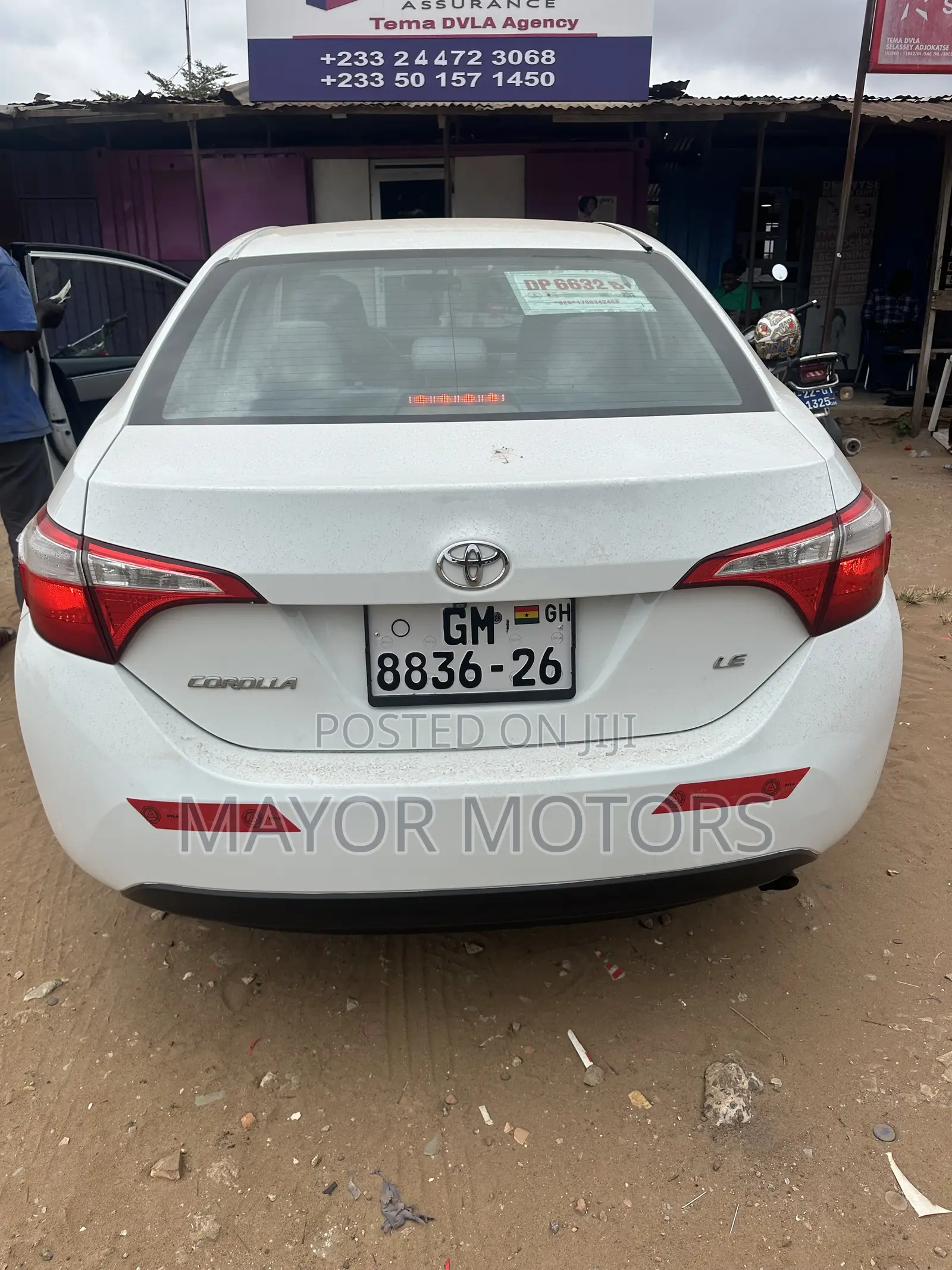 Toyota Corolla LE Eco 4dr Sedan (1.8L 4cyl CVT) 2014 White