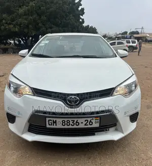 Toyota Corolla LE Eco 4dr Sedan (1.8L 4cyl CVT) 2014 White