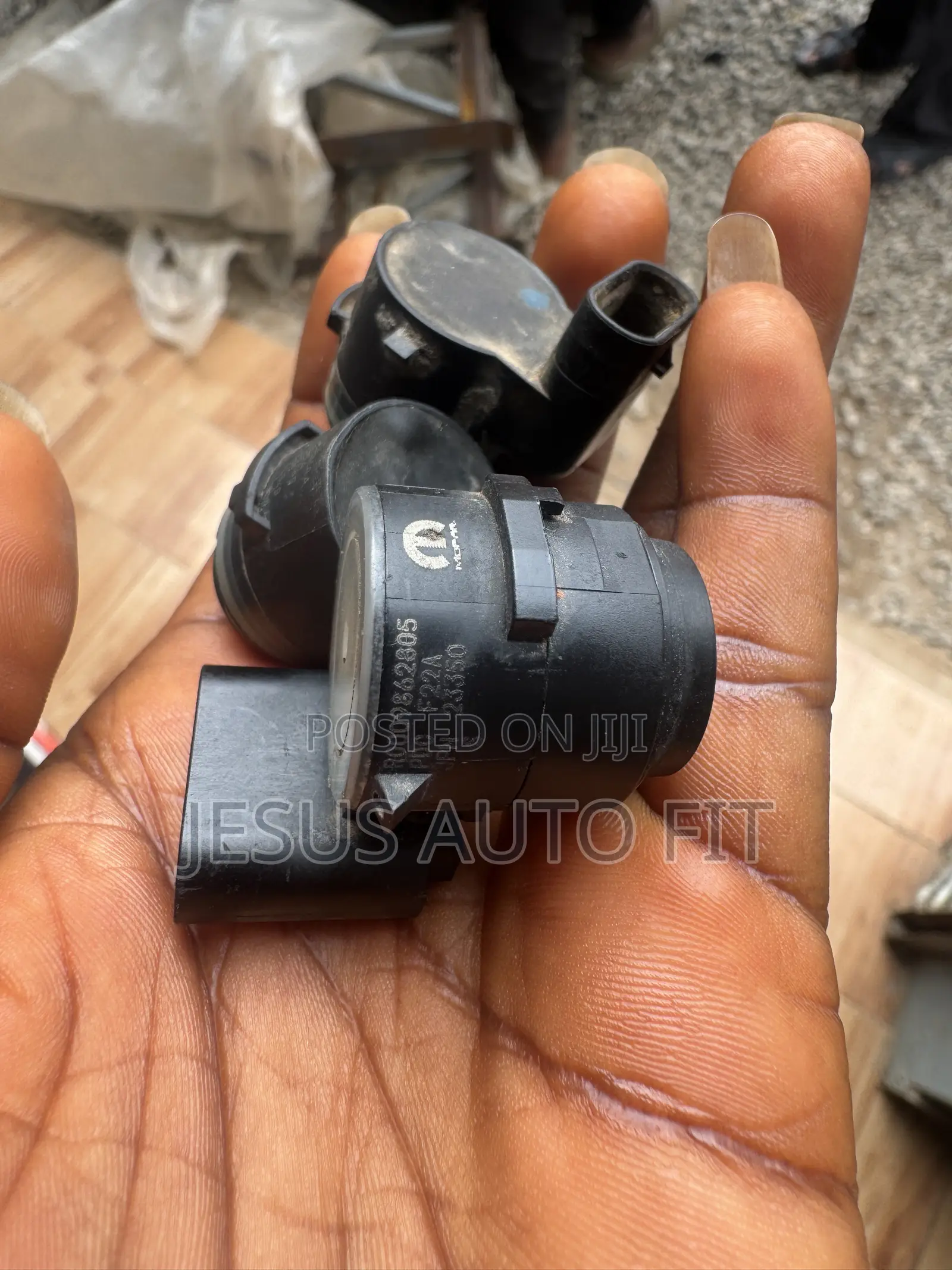 Dodge Ram 2019-2024 Parking Sensors 6MK25RMAA,6MK25WCQAA,6MK25VCAAA