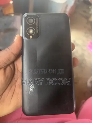 Itel A18 32 GB Black
