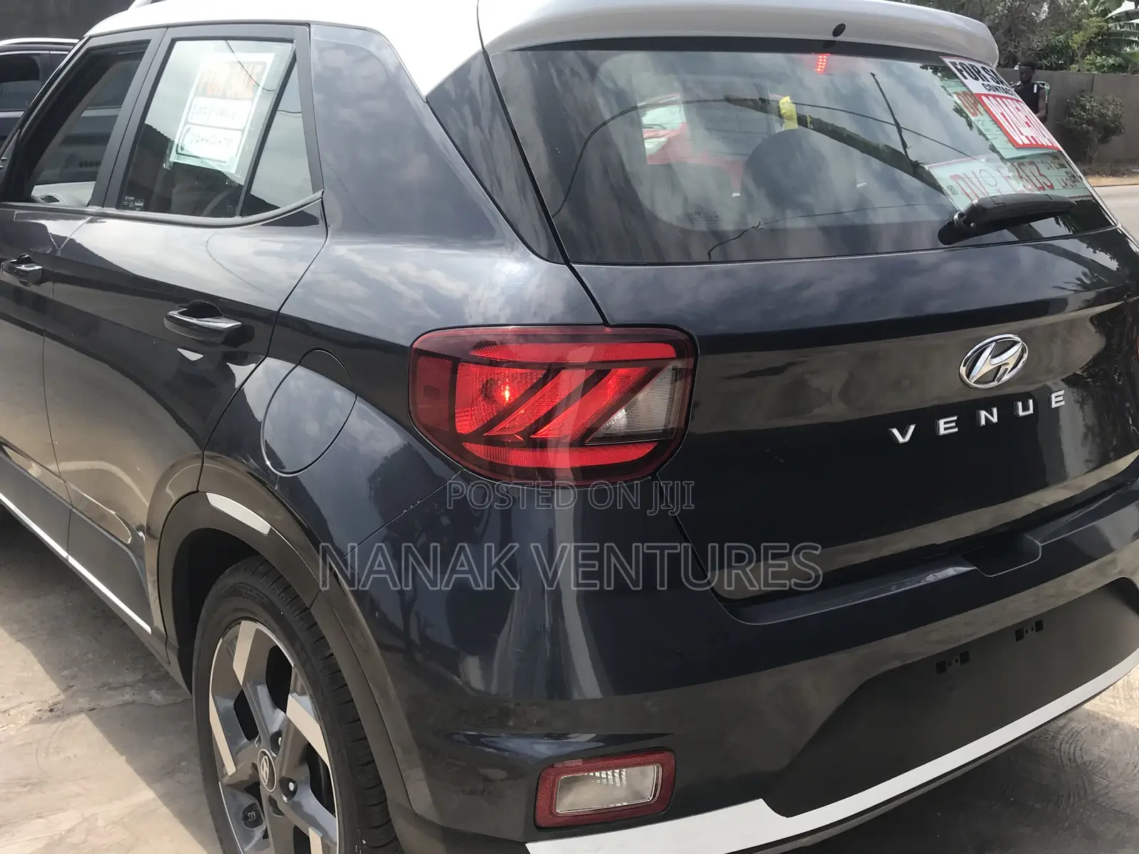Hyundai Venue 2021 Gray
