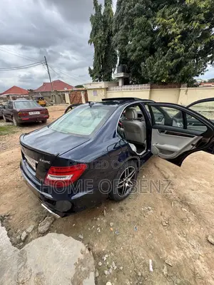Mercedes-Benz C300 Sport 4Matic Sedan AWD (3.5L 6cyl 7A) 2014 Blue