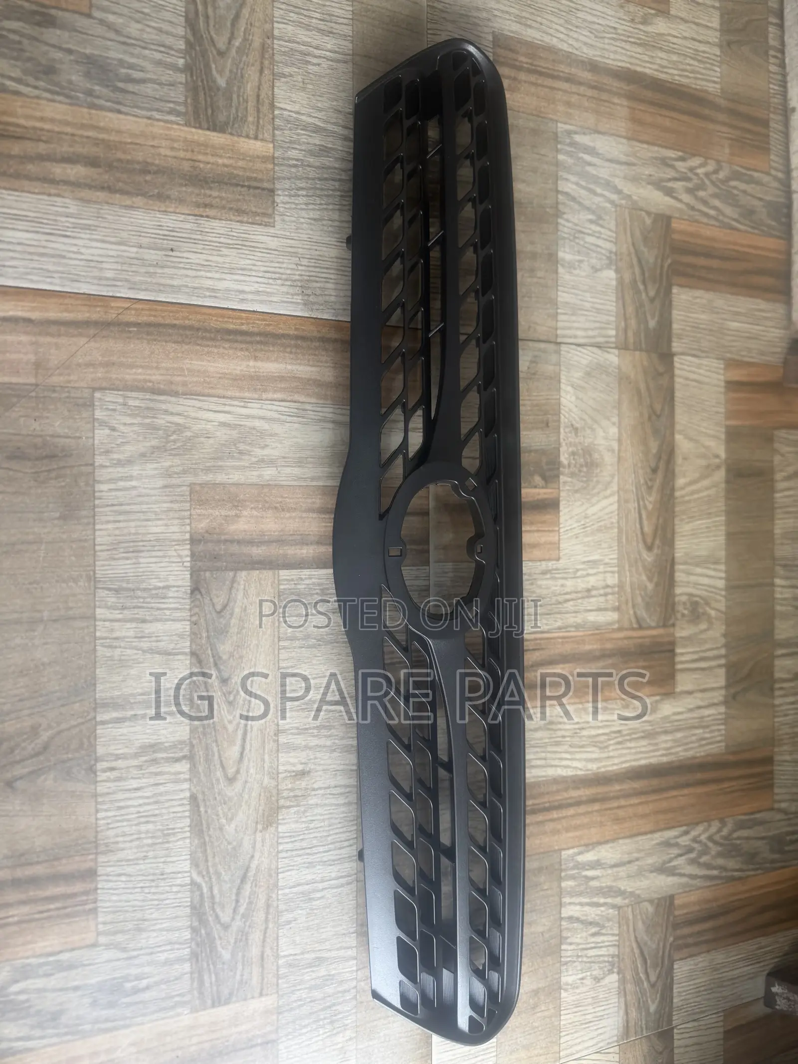 Toyota Matrix 2005-2008 Front Grille